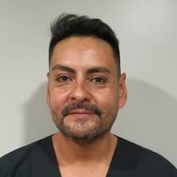 Dr. Jorge González